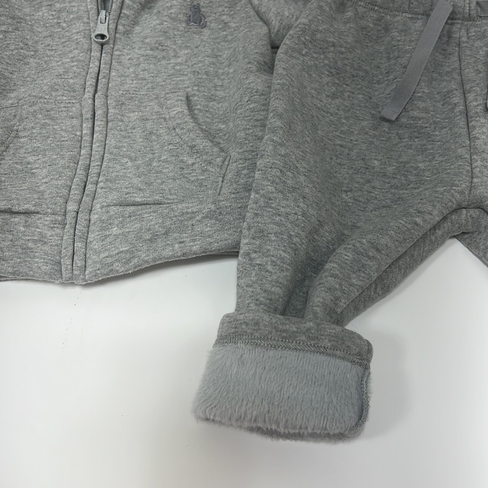 Baby gap size 3 to 6 month to pieces, sweat, jacket, and sweatpants - Picture 5 of 6